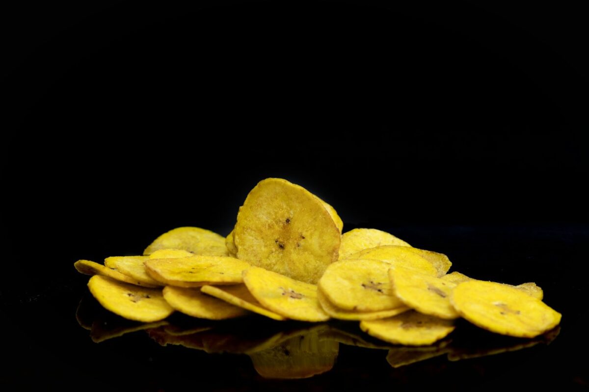 Crispy golden banana chips